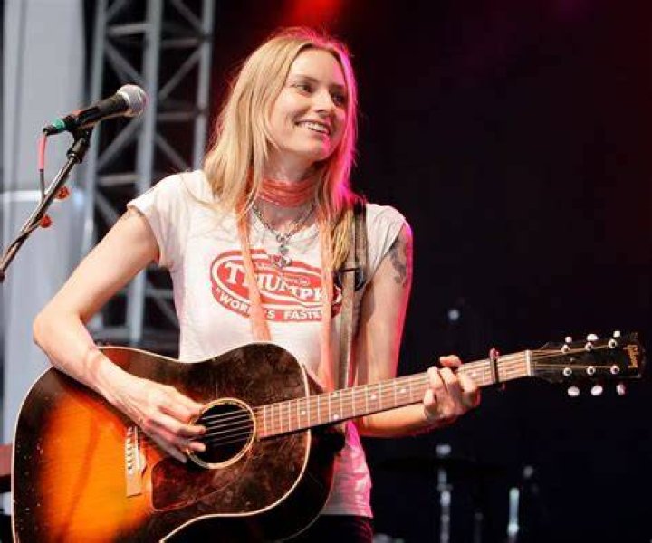 Aimee Mann Net Worth