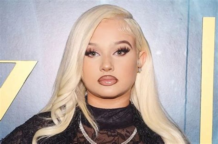 Alabama Barker Biography, Age, Parents, Siblings, Birthday, Height, YouTube, Instagram and Net Worth