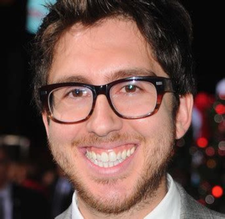 Amir Blumenfeld net worth, age, height, wife, girlfriend, kids, biography, wiki