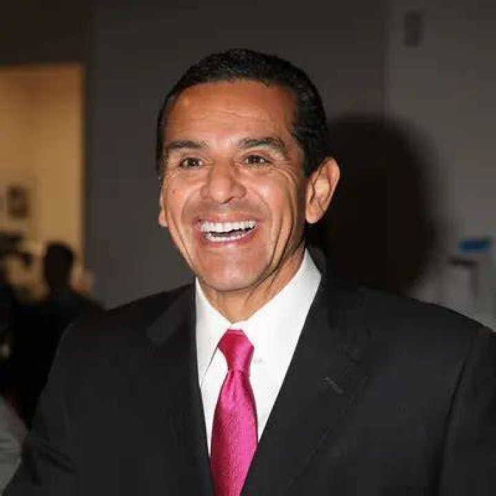 Antonio Villaraigosa Net Worth