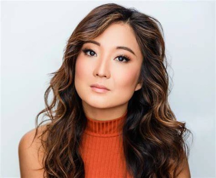 Ashley Park’s Weight Loss: Reddit Users Discuss About the Emily in Paris Star’s Transformation!