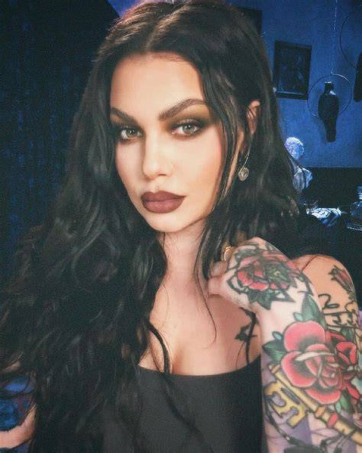 Bailey Sarian Height, Weight, Net Worth, Age, Birthday, Wikipedia, Who, Instagram, Biography