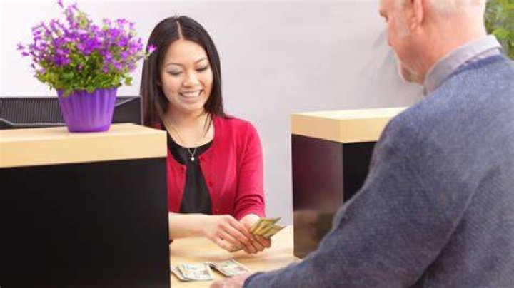 Bank Teller