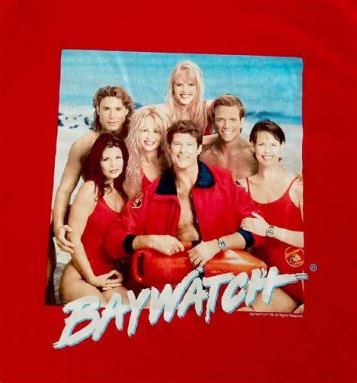 
Baywatch TV Show Revival Talks Killed By 2017 Movie Reboot 
