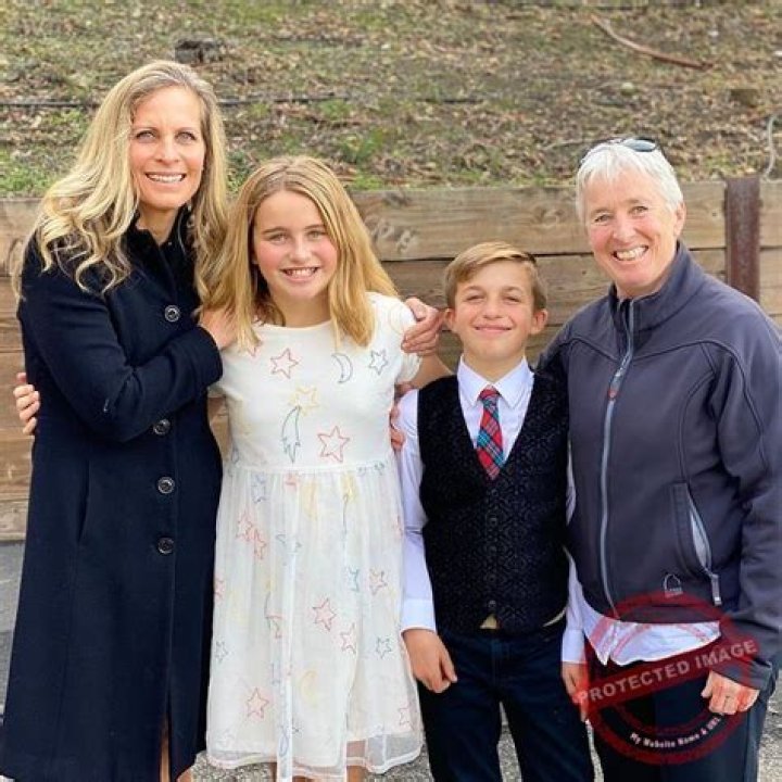 Becky Worley Good Morning America: Bio, Wiki, Age, Husband, Wife, Jane Mitchell, ABC News, Salary and Net Worth