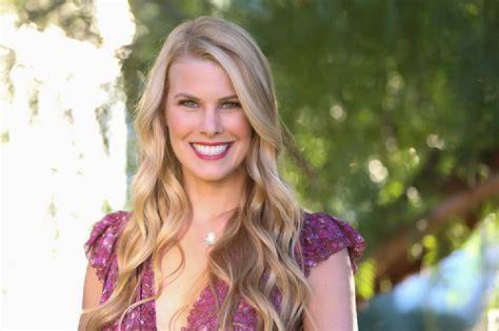 Beth Ostrosky Stern – Biography, Heritage, Age, Weight, Height, Relationships