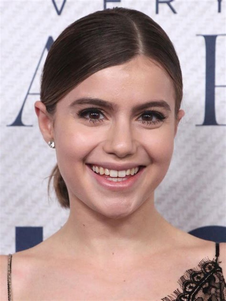 
“Blue Bloods” actress Sami Gayle Bio: Body Measurements, Salary, Net Worth, Parents, Dating 