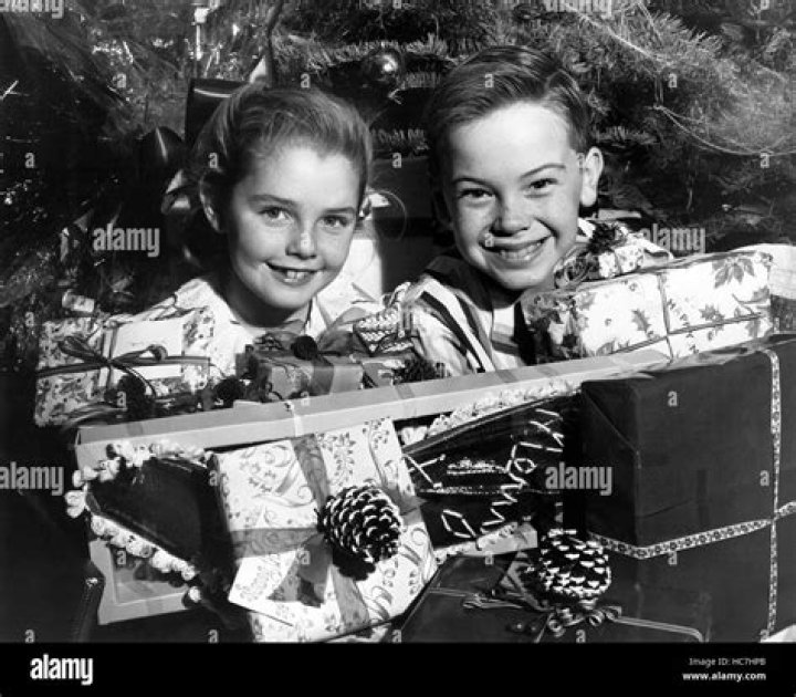 Bobby Driscoll, Luana Patten