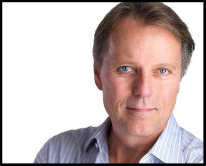 Brad Holbrook Net Worth
