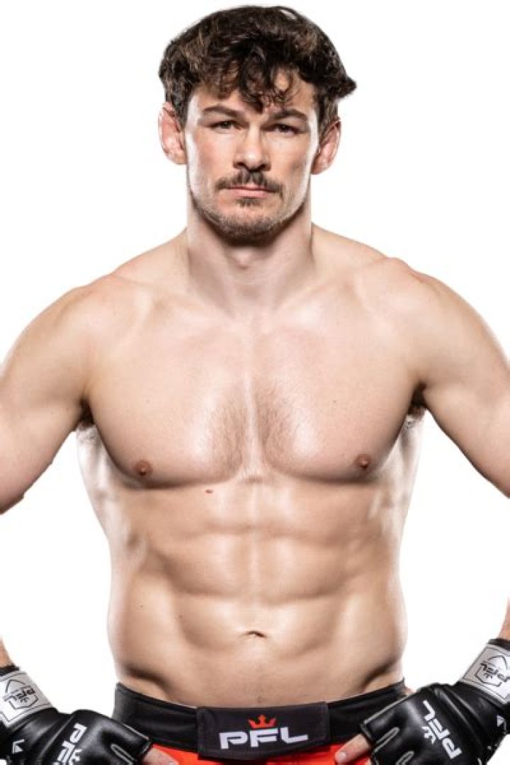 
Canadian MMA Fighter Olivier Aubin-Mercier Details, His Family Background And Married Life Discussed 
