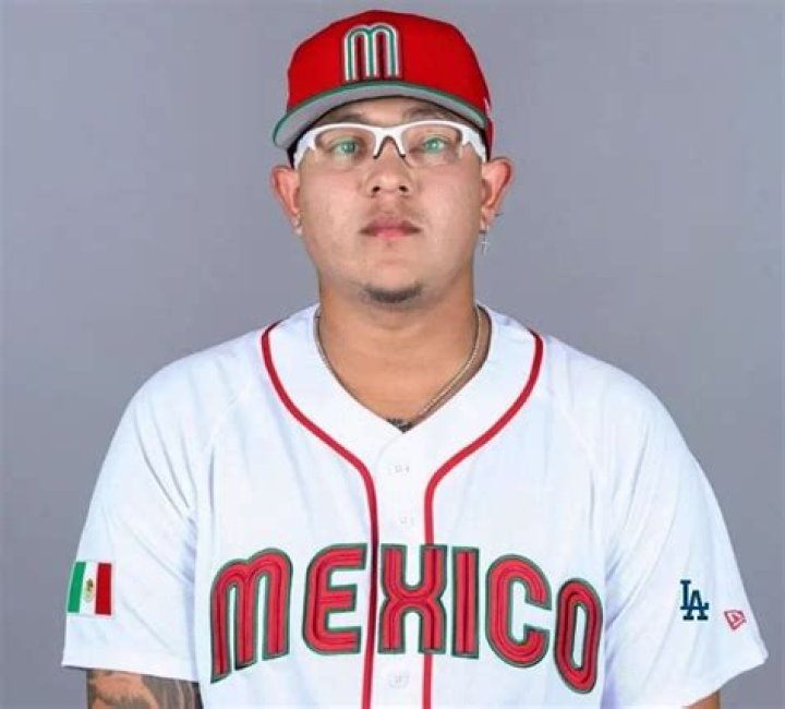 Carlos Urias