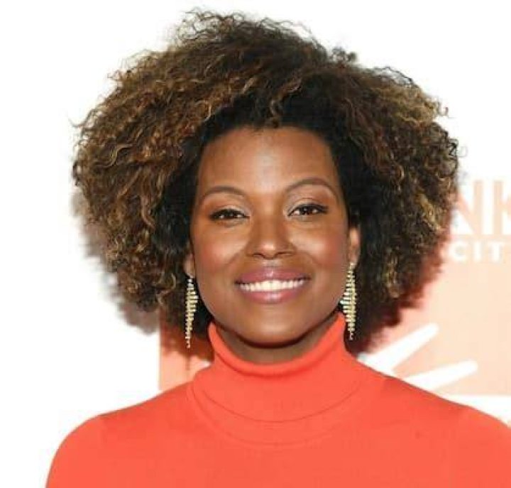 Cassandra Freeman Net Worth