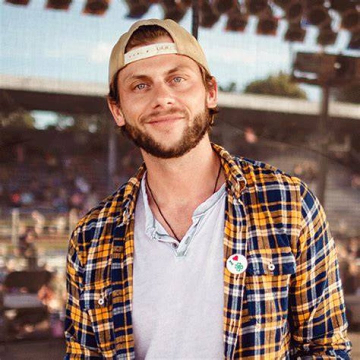 Charlie Berens Bio, Wiki, Age, Height, Family, Wife, Songs, Net Worth