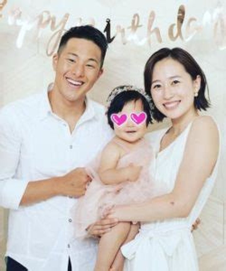 
Daiya Seto is Married to Wife: Yuka Mabuchi. Kids: Nozomi Seto, Yuu Seto. 