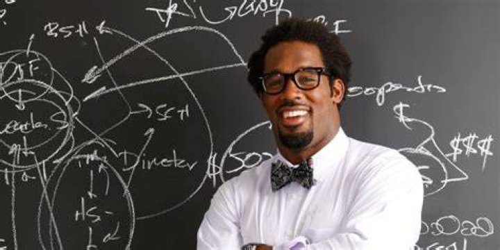 Dhani Jones Net Worth