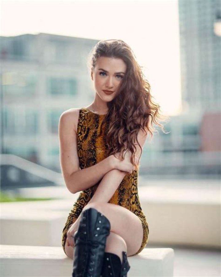 Evgeniya Lvovna Height, Weight, Net Worth, Age, Wiki, Who, Instagram, Biography