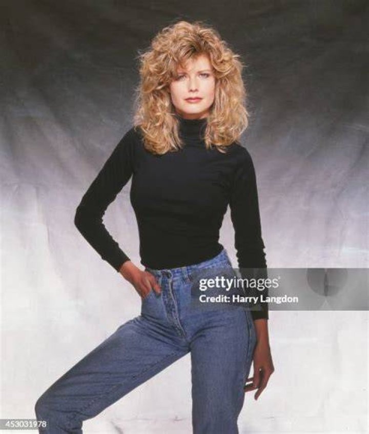Fawn Hall Net Worth