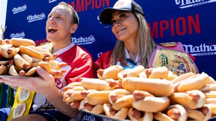 
Geoffrey Esper Into The Nathan’s Hot Dog Eating Competition To Beat Joey Chestnut 