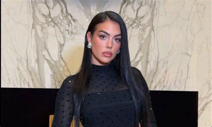 Georgina Rodriguez- Age, Net Worth, Height, Husband, Career, Ethnicity