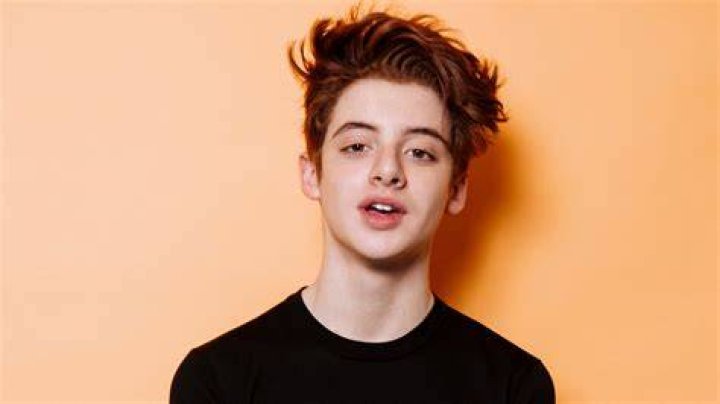 
Get To Know Thomas Barbusca Parents and Sister 