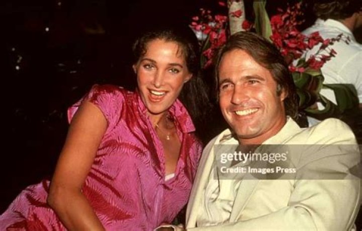 Gil Whitney Net Worth