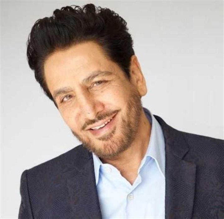 Gurdas Maan Age, Biography