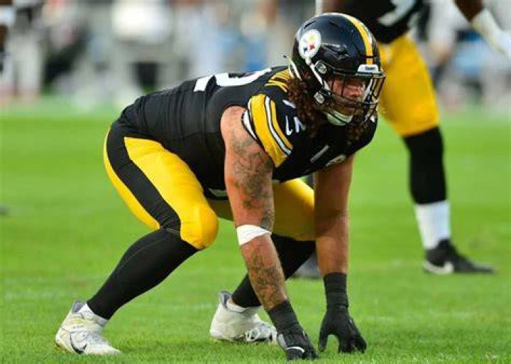 Himself - Pittsburgh Steelers Defensive Lineman