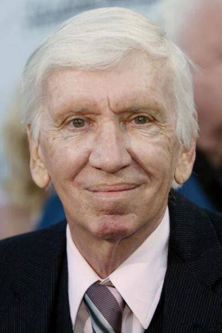 How Much Money Does Bob Denver Make? Latest Bob Denver Net Worth Income Salary