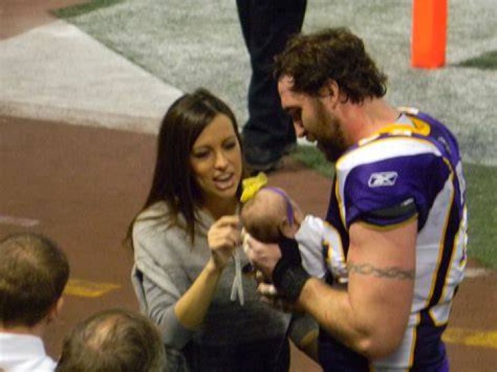 Jared Allen Wife Who is Jared Allen Wife?