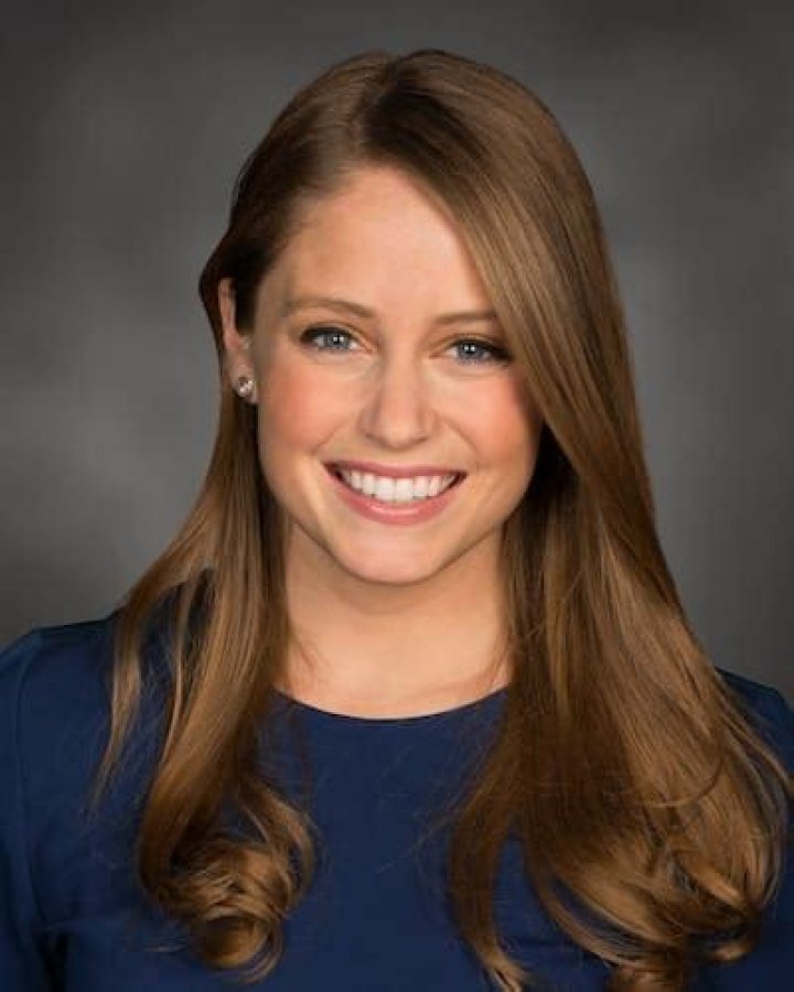 Jennifer McDermed Married (FOX 9) Age, Height, Wiki, Salary, Bio