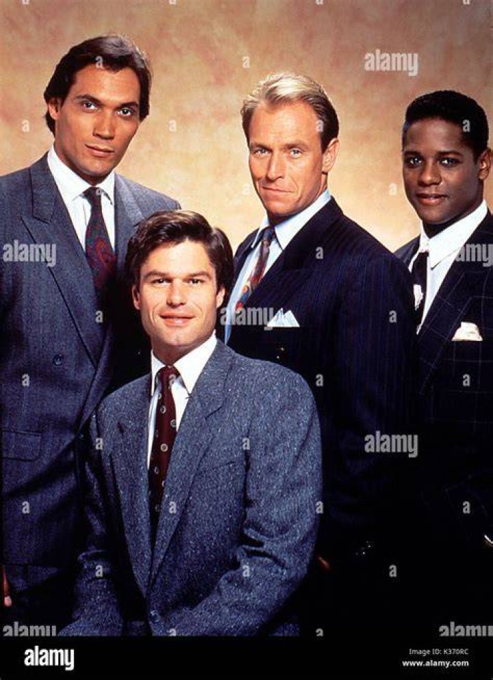 Jimmy Smits, Harry Hamlin, Blair Underwood, Larry Drake, Richard Dysart, Jill Eikenberry, Michele Greene, Alan Rachins, Susan Ruttan, Michael Tucker