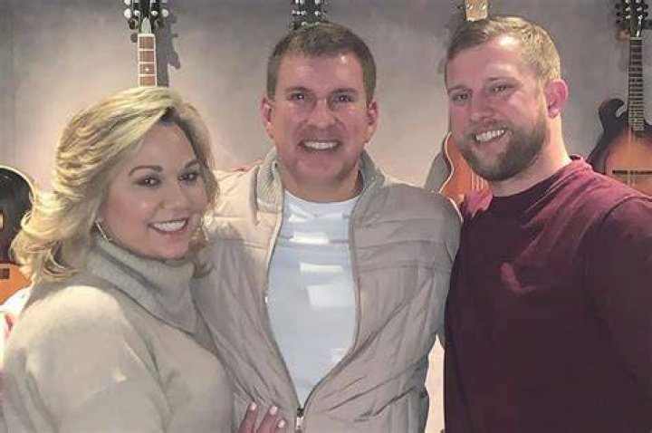 
Kyle Chrisley Urges Followers ‘Do Not Judge’ After Parents Todd and Julie Are Sentenced to Prison 
