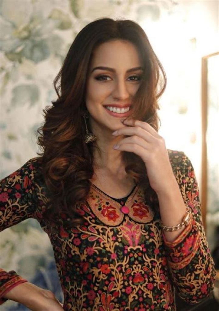 Larissa Bonesi Height, Age, Boyfriend, Biography, Wiki, Net Worth