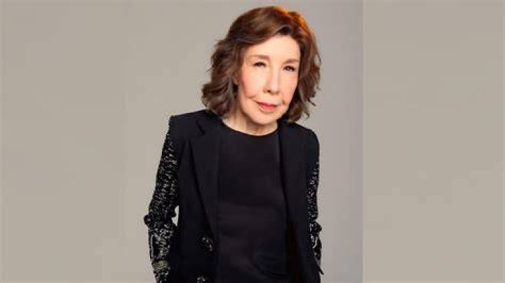 Lily Tomlin Height, Weight, Net Worth, Age, Birthday, Wikipedia, Who, Instagram, Biography