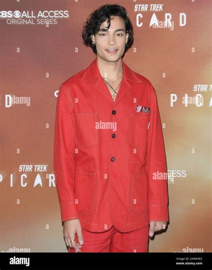Meet Evan Evagora From Star Trek: Picard, Parents Family And Ethnicity