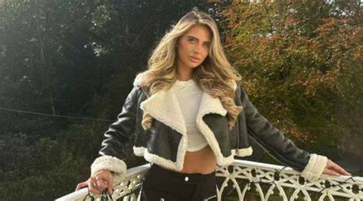 
Molly Krenz Height, Weight, Net Worth, Age, Birthday, Wikipedia, Who, Nationality, Biography 