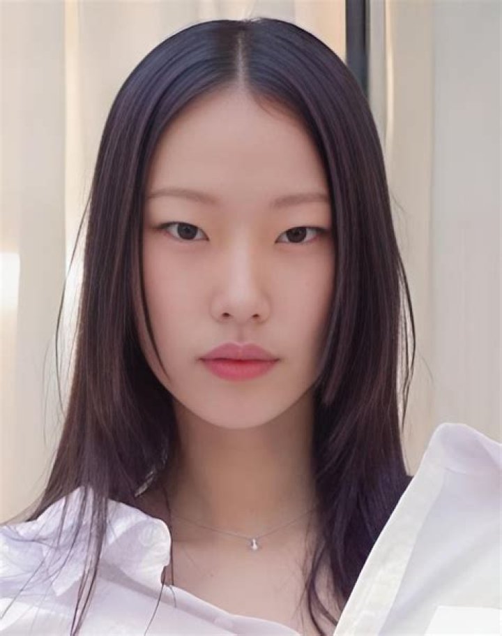 Park Hee-Jung Height, Weight, Net Worth, Age, Birthday, Wikipedia, Who, Instagram, Biography