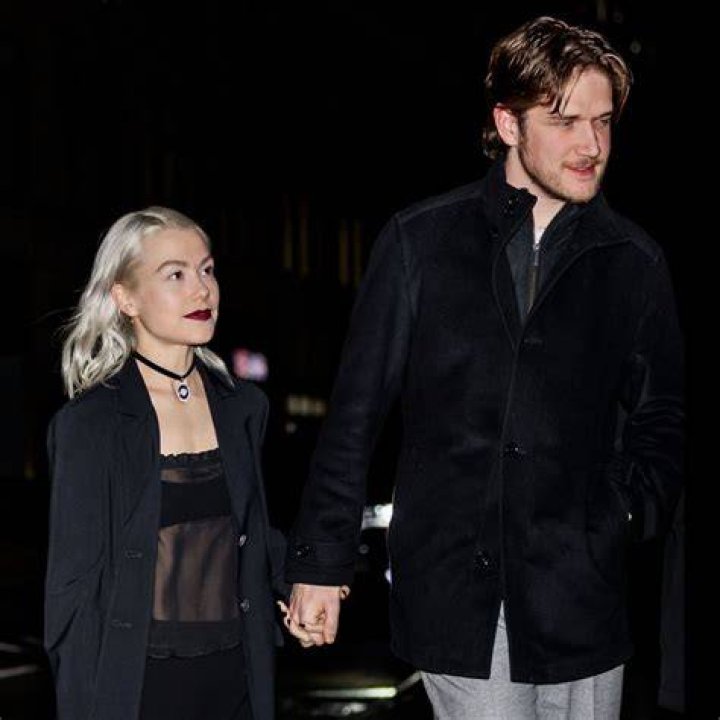 
Phoebe Bridgers and Bo Burnham Spark Dating Rumors With Latest Outing 