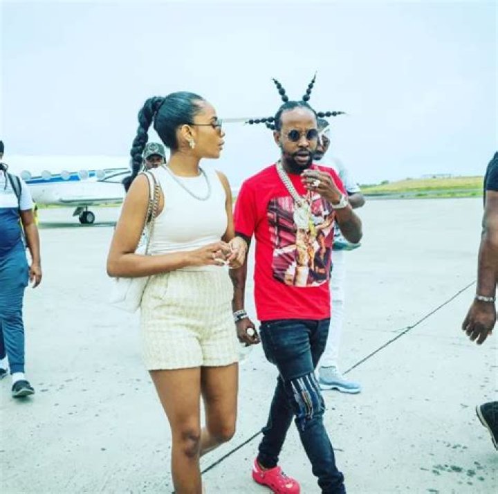 Popcaan Bio, Age, Wife, Songs, Album, Rihanna, Net worth and Youtube.