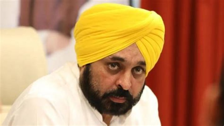 Punjab CM deplaned in Frankfurt; AAP trashes ‘drunk’ allegations (Ld)