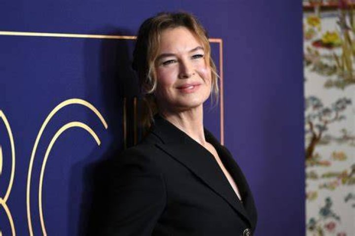 
Renée Zellweger Criticizes ‘Garbage’ Anti-Aging Products 