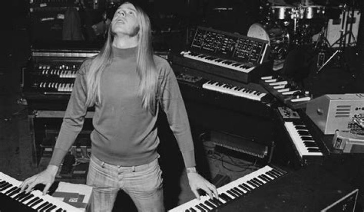 
Rick Wakeman Age, Birthday, Wikipedia, Who, Nationality, Biography 