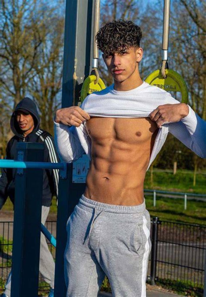 Sepanta Arya