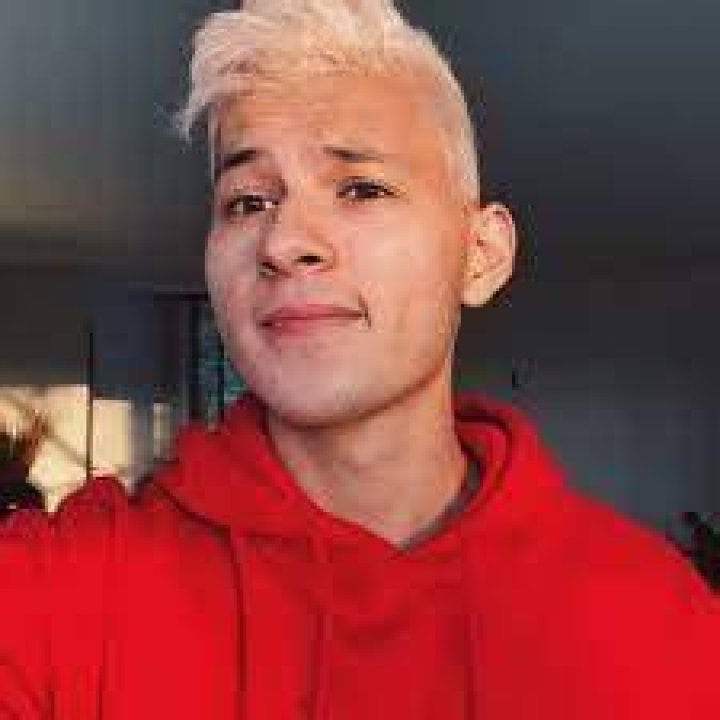 
Simón Pulgarín Height, Weight, Net Worth, Age, Birthday, Wikipedia, Who, Nationality, Biography 