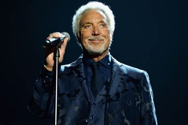 Sir Tom Jones Age : Check His Age, Family, and Glorious Career - SarkariResult