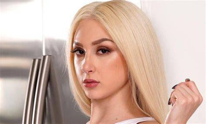 Skylar Vox Height, Weight, Net Worth, Age, Birthday, Wikipedia, Who, Nationality, Biography