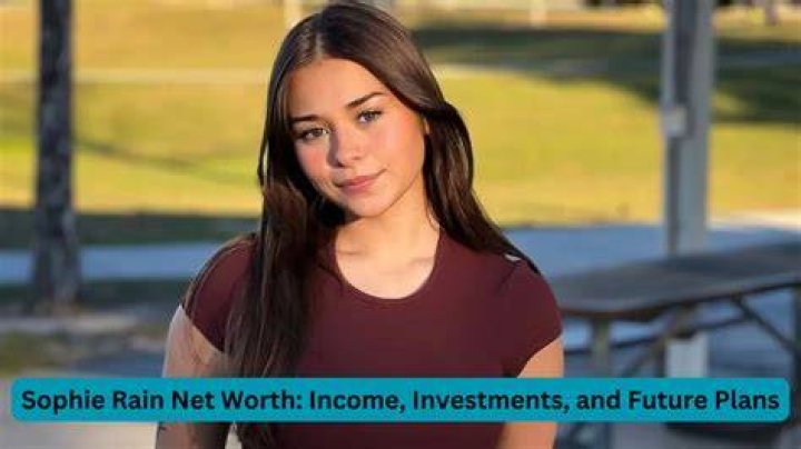Sophie Hopkins Net Worth