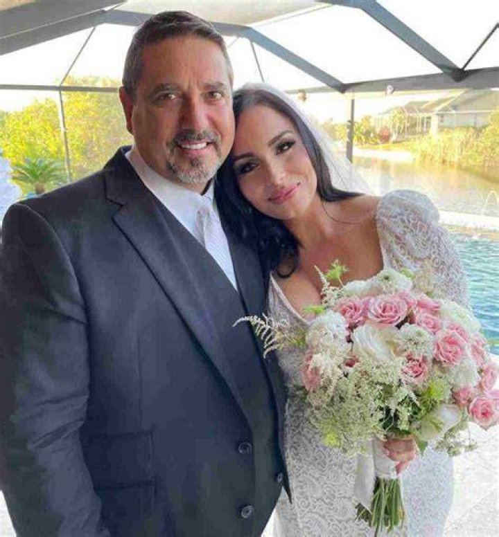 Steve Dischiavi has been Married to Wife Simone Dischiavi since 2021