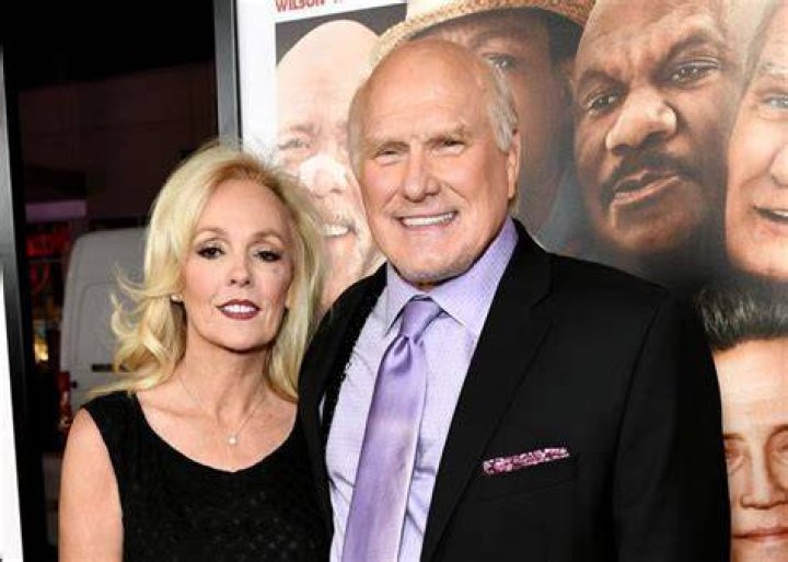 Tammy Bradshaw – Bio, Net Worth, Facts About Terry Bradshaw’s Wife