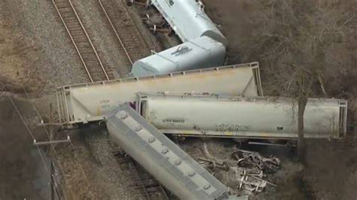 
Train derailment in Van Buren Township, Michigan, police and fire crews investigating 